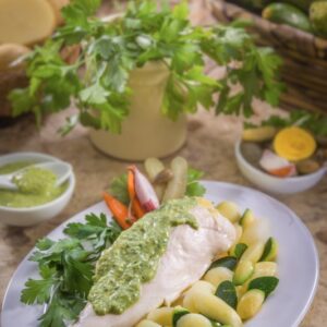 CAPPONE BOLLITO CON SALSA ALLO SCALOGNO - K1701