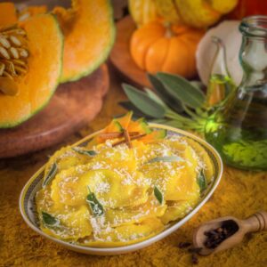 MEZZELUNE CON ZUCCA E SPEZIE - F3799