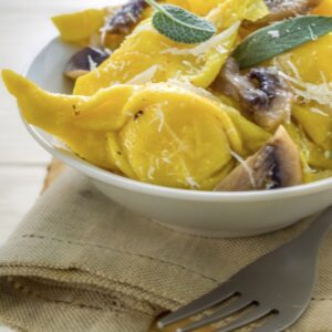 TORTELLI CON FUNGHI E SCALOGNO - 3861