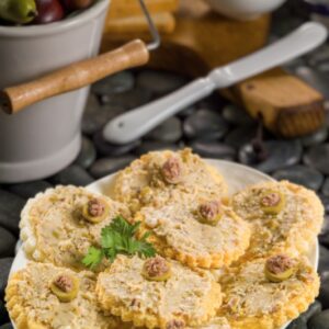 TARTINE ALLE OLIVE E PASTA D'ACCIUGA - 4470