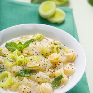 MINESTRA DI PASTA, PATATE E PORRI - K0694