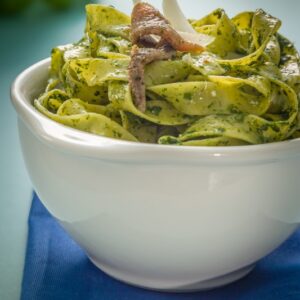 TAGLIATELLE CON SALSA DI SPINACI E ACCIUGHE - 4055
