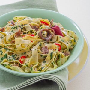 TAGLIATELLE CON SALSA DI SPINACI E ACCIUGHE - 3174