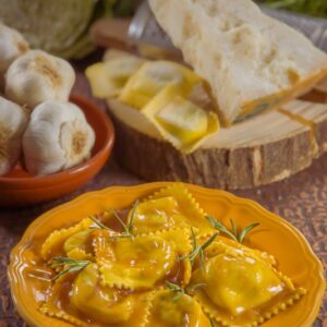 AGNOLOTTI CON SUGO D'ARROSTO - 3807