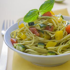 TAGLIOLINI CON ZUCCHINE E COZZE - GT6J3154