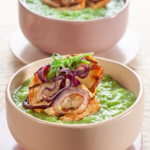 ZUPPA DI PISELLI E RUCOLA CON CIPOLLA FRITTA - 4125