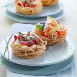 CESTINI DI NOODLES CON CARPACCIO DI TONNO ROSSO E SALMONE FRESCO - 4168