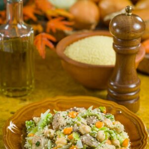 CUSCUS CON AGNELLO, CECI E CAVOLO CAPPUCCIO - 0279