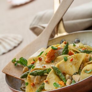 PAPPARDELLE ALLE CAPESATE, ASPARAGI, CURRY E MAGGIORANA - 4648