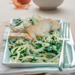 SALMONE AL VAPORE CON BIETOLE E GERMOGLI DI SOIA - 5918