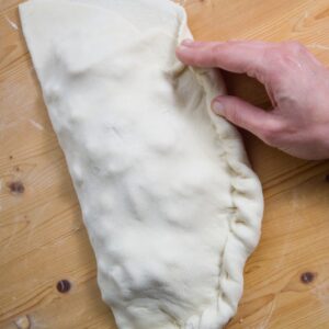 CALZONE AL PROSCIUTTO (Step 4) - K7438