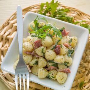 GNOCCHETTI CON RUCOLA E SPECK - K1551