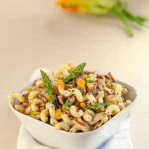 CAVATAPPI CON SCALOGNO ZUCCA ASPARAGI PETTO DOCA FIORI DI ZUCCA PEPE – 4048