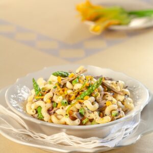 CAVATAPPI CON SCALOGNO ZUCCA ASPARAGI PETTO DOCA FIORI DI ZUCCA PEPE – 4044