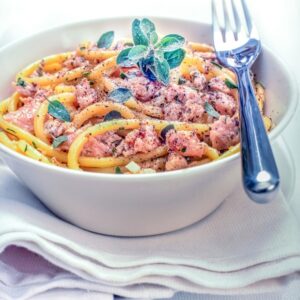 BUCATINI CON TONNO E MAGGIORANA - 5692