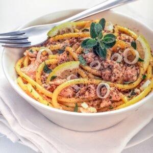 BUCATINI CON TONNO E MAGGIORANA - 5693
