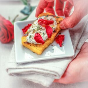 POLENTA AI CECI CON CREMA AI PETALI DI ROSA - S2904397 - 5644