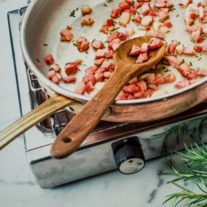 TAGLIATELLE CON VONGOLE, BACON E FAGIOLI (STEP 2) - S2504039