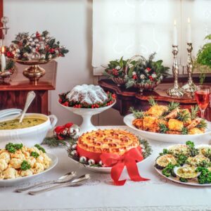 TAVOLATA, CREMA VERDI DI BRUXELLES, INSALATA ROSSA, BUDINO DI KAKI, TACCHINO RIPIENO, CAVOLFIORE FANTASIA, PIZZA DI RICOTTA, CONCHILGIE AL LIMONE - GI53840 - 2641