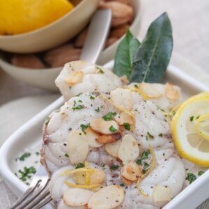 PESCATRICE ALLE MANDORLE - 0456