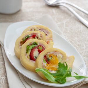 ROTOLO ALLE UOVA E PROSCIUTTO  - 0654