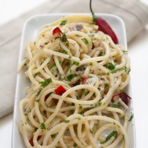 SPAGHETTI ALLA COLATURA DI ALICI - 2578