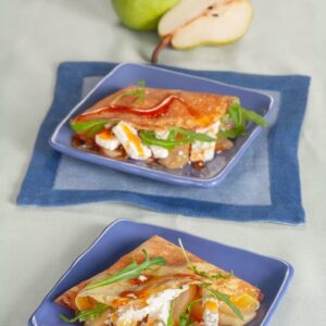 CREPES CON PERE FORMAGGIO RUCOLA E MIELE - 2910