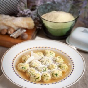 GNOCCHETTI DI SEMOLINO E ORTICHE - 1323