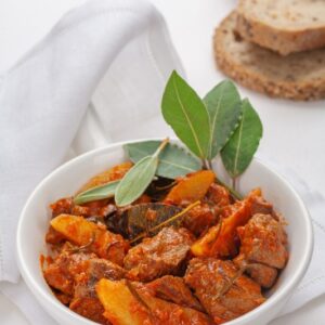 SPEZZATINO DI MONTONE ALLA CONTADINA - TRENTINO AA - 3028