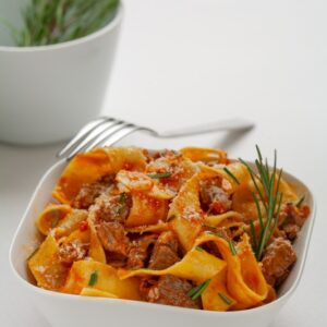 TAGLIATELLE CON IL RAGÙ DI AGNELLO - UMBRIA - 3514