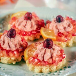 CANAPÈ ALLA SPUMA DI SALMONE E MELAGRANA - S 01011489