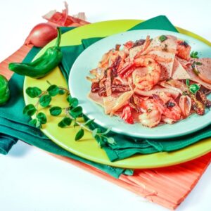 STRACCI DI GRANO SARACENO CON PEPERONCINI VERDI E GAMBERI - S 2503647