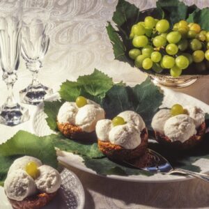 SORBETTO D’UVA MOSCATA E CROCCANTE DI NOCCIOLE – S 176880 – 2295