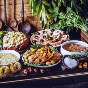 TAVOLATA - TACCHINO ALLA MILANESE - FILETTO CON POLENTA -  OCA ALLA COMASCA -  FRITTATA TOSCANA -  ZUPPA AROMATICA - GR 2125 - 1689