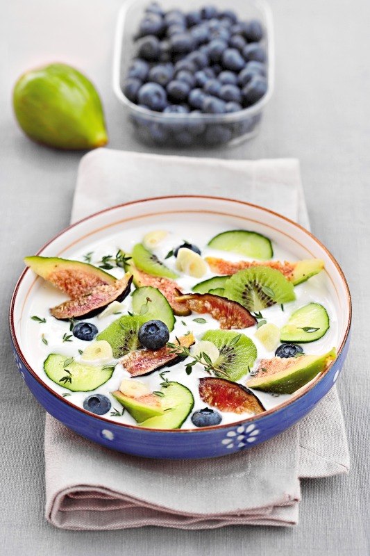 MINESTRA FREDDA DI YOGURT AGLIO CETRIOLI KIWI FICHI MIRTILLI TIMO - 1977