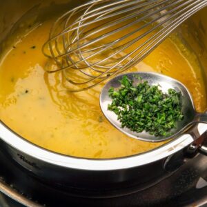 SALSA BERNESE (STEP 3)