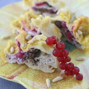 SFOGLIA CON PINOLI RIBES UVETTA - 2505