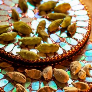 CARDAMOMO VERDE E BIANCO