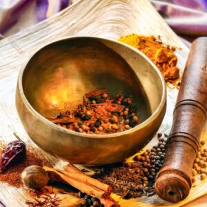 INGREDIENTI CURRY - PEPE NERO, CUMINO, CORIANDOLO, CANNELLA, ZAFFERANO, NOCE MOSCATA, PEPERONCINO