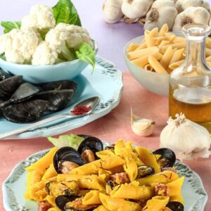PENNE ALLA CREMA DI CAVOLFIORI COZZE E SOPPRESSATA - 2824