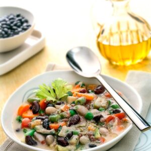 MINESTRONE DI VERDURE E LEGUMI