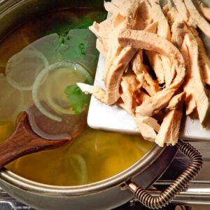 MINESTRA CON POLLO E MENTUCCIA (STEP 3)