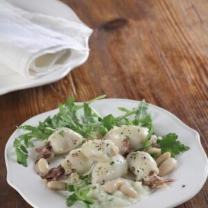 SEPPIOLINE RIPIENE DI PURÈ AL PREZZEMOLO E CANNELLINI AL FORNO - 3990