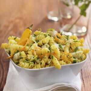TORCHIETTI CON SCALOGNO PESCE PERSICO PEPERONCINO GIALLO PREZZEMOLO E LIME - 4080