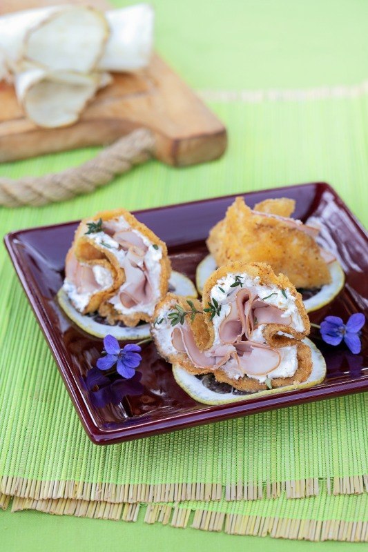SEDANO RAPA IMPANATO E FRITTO CON CAPRINO AL TIMO E PROSCIUTTO DI PRAGA - 4271