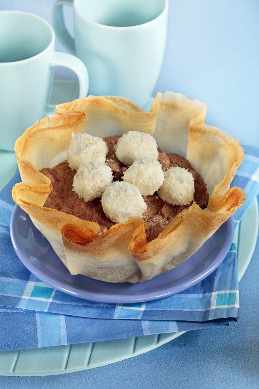 CESTINO DI BRICK CON CREMA GANACHE E PALLINE DI RICOTTA E PISTACCHI AL COCCO - 4523