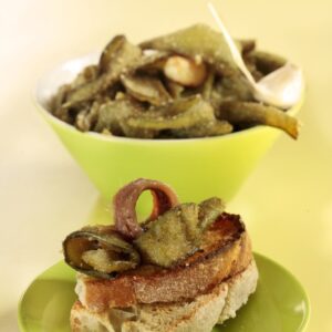 BUCCE DI FAVE FRITTE CON PANE GRATTUGIATO E ACCIUGHE - 4876