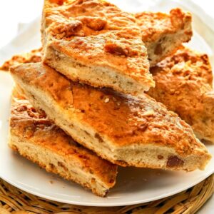 CRESCENTE AL FORNO - PANE CON I CICCIOLI - EMILIA ROMAGNA - 0789