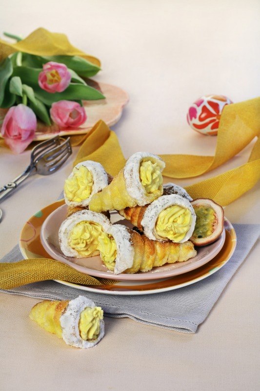 CANNONCINI CON CREMA DI MARACUJA - 5714