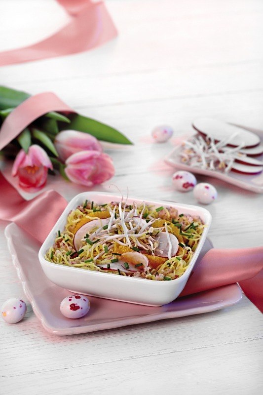 TAGLIOLINI CON RAPA ROSSA E GERMOGLI DI SOIA - 5726